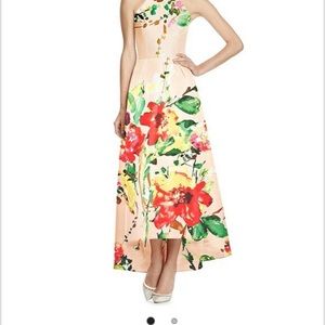 Alfred Sung size 6 Blush Bouquet